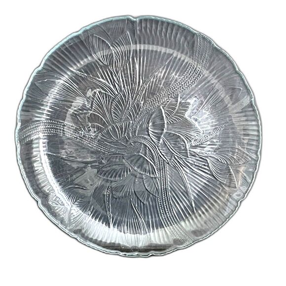 8 Vintage French Arcoroc Canterbury Crocus Clear Glass Embossed Plates 10.5/7.5" - Picture 2 of 8